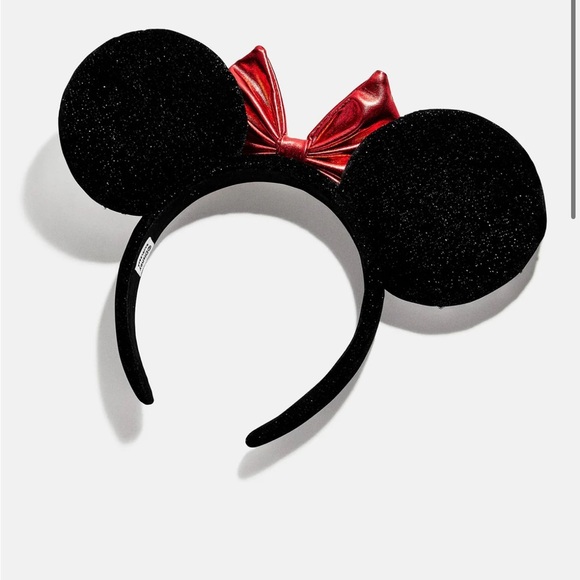 Loungefly Minnie Mouse Rocks The Dots Classic Sherpa Ear Headband  Dustbag main image 4